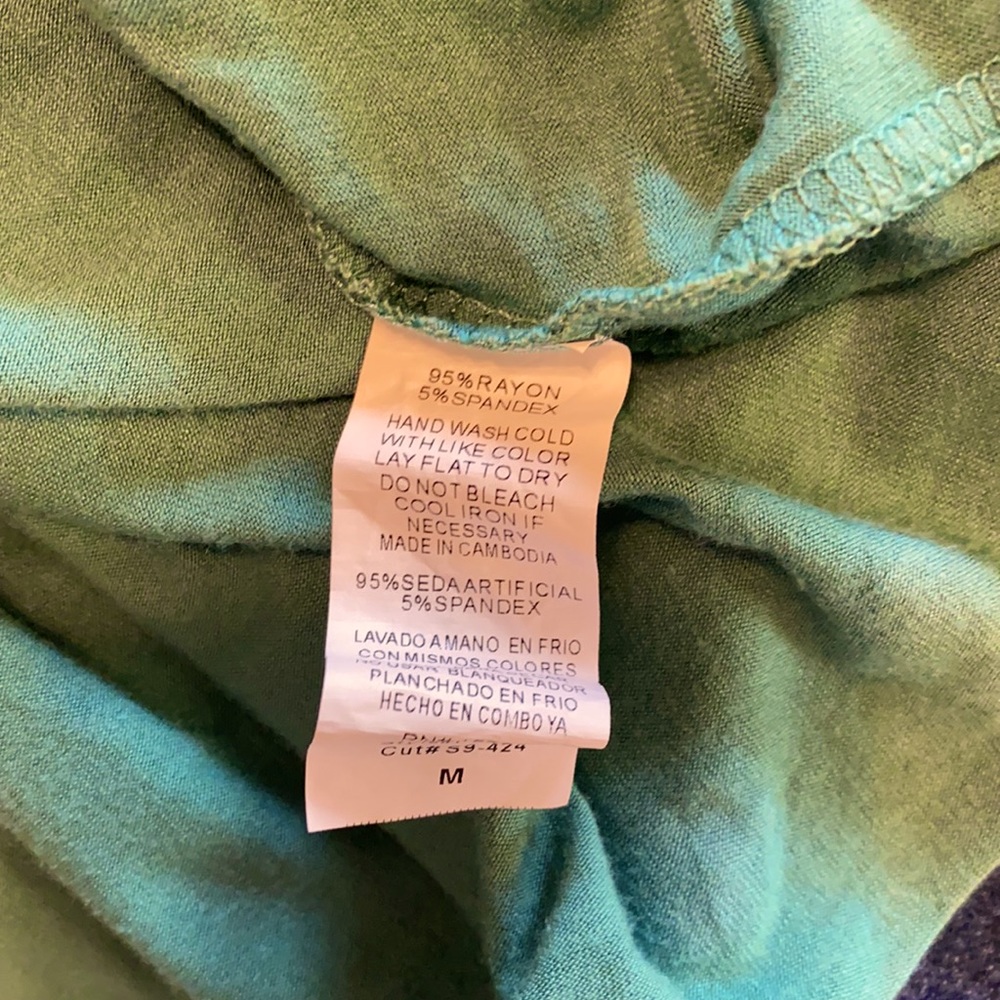 Shop Basic Tank - Picture 4 of 4